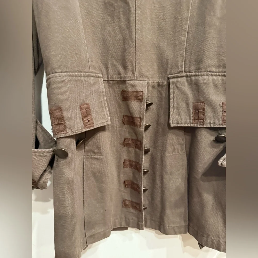 Pirates of Caribbean Captain Jack Sparrow Halloween Coat/Costume - Picture 6 of 11